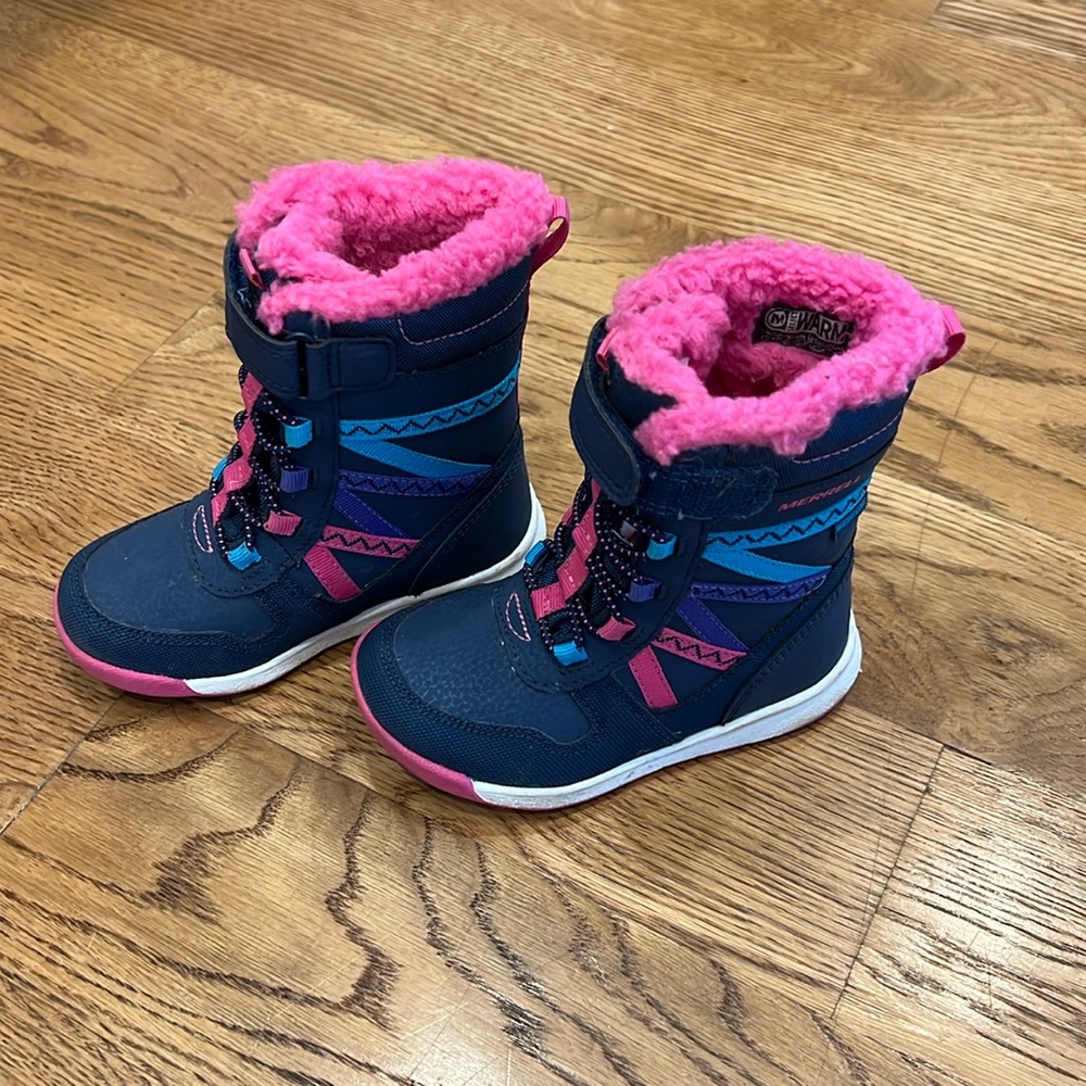 Merrell Snow Boots size 7